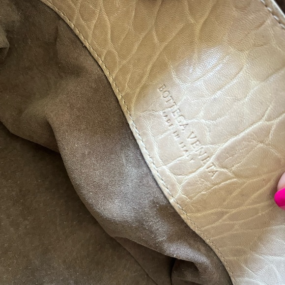 Bottega Veneta Roma Intrecciato Handbag - Picture 11 of 11